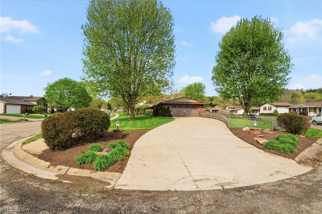 441 Stratton Avenue SW New Philadelphia OH 44663