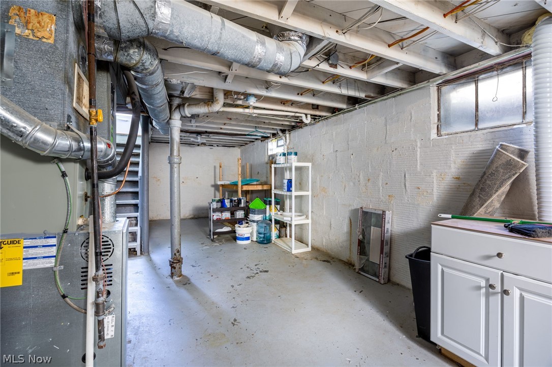 1293 Tioga Avenue Akron OH 44305