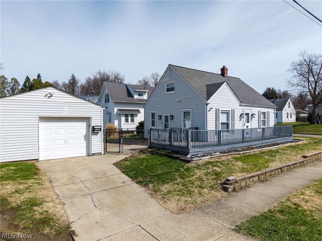 1293 Tioga Avenue Akron OH 44305