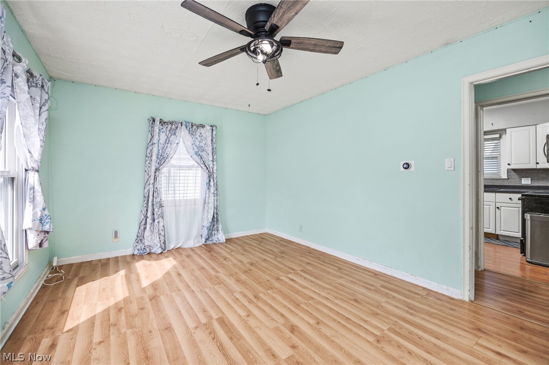 1293 Tioga Avenue Akron OH 44305