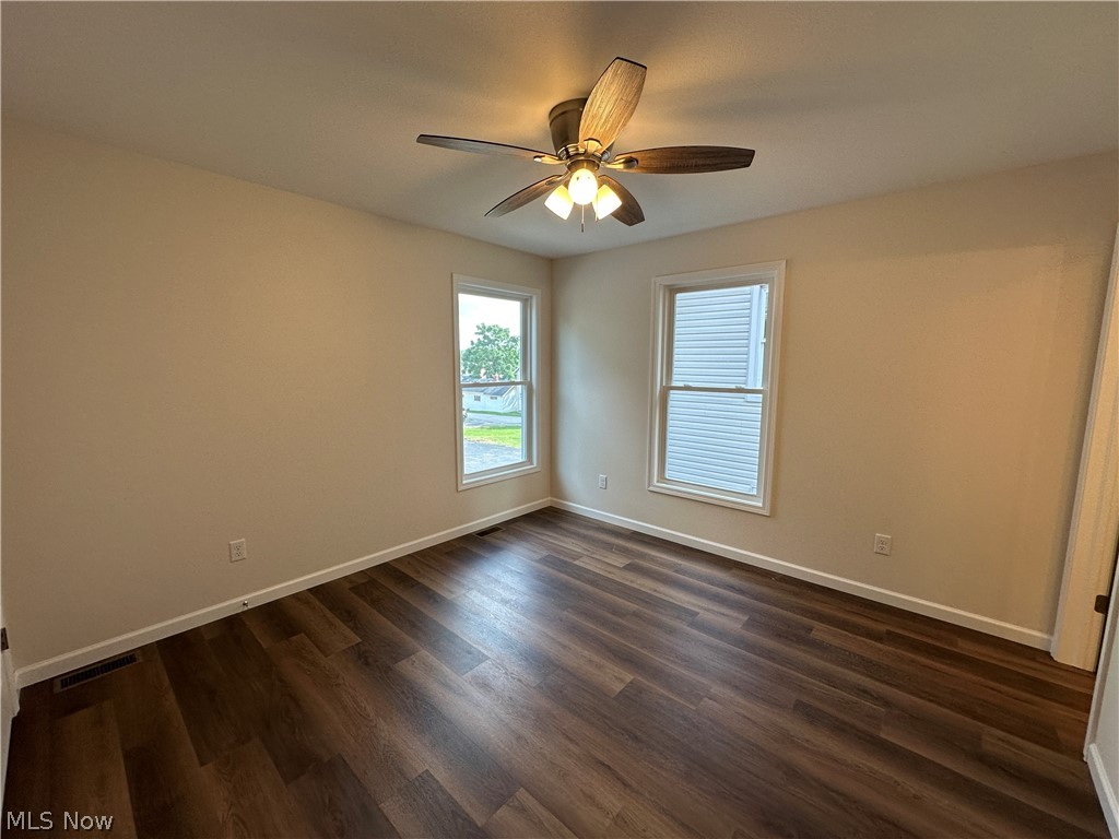 165 Sexton Street Struthers OH 44471