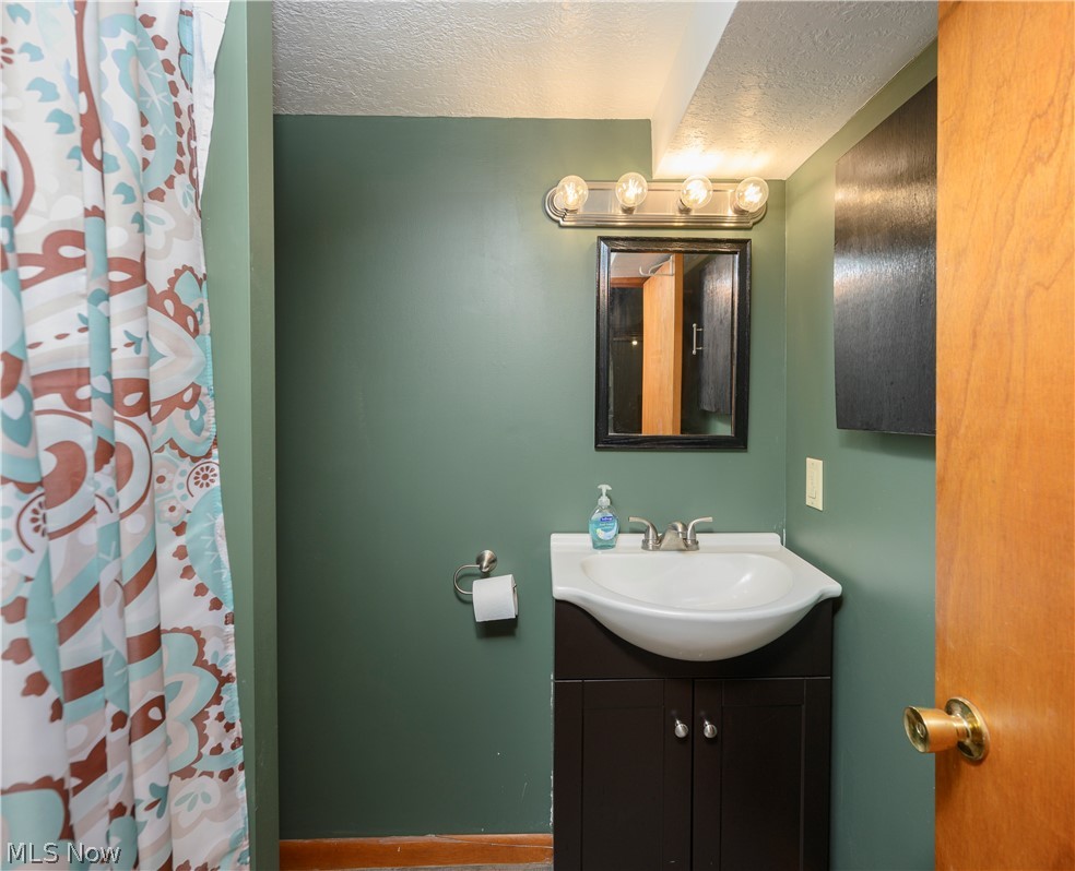 821 Harmon Street SW North Canton OH 44720