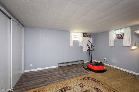 821 Harmon Street SW North Canton OH 44720