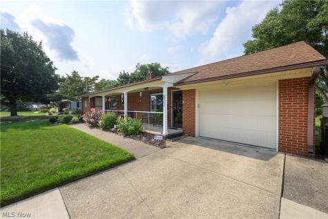 821 Harmon Street SW North Canton OH 44720