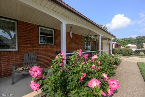 821 Harmon Street SW North Canton OH 44720