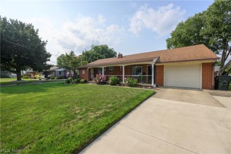 821 Harmon Street SW North Canton OH 44720