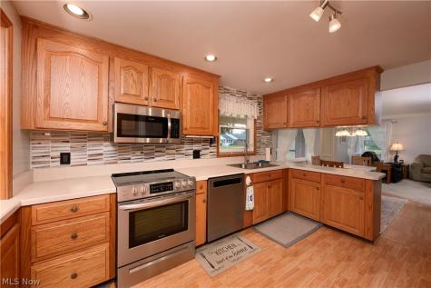 821 Harmon Street SW North Canton OH 44720