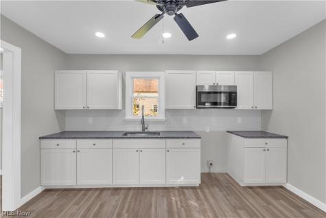 3571 W 67th Street Cleveland OH 44102