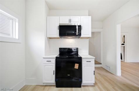 9203 Columbia Avenue Cleveland OH 44108