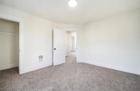 9203 Columbia Avenue Cleveland OH 44108