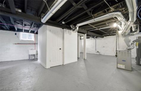 9203 Columbia Avenue Cleveland OH 44108