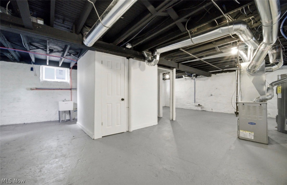 9203 Columbia Avenue Cleveland OH 44108