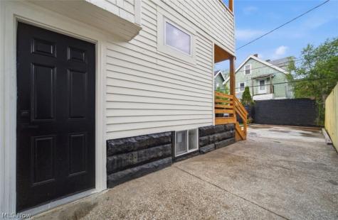 9203 Columbia Avenue Cleveland OH 44108