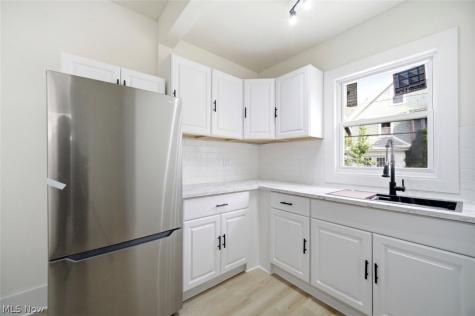 9203 Columbia Avenue Cleveland OH 44108