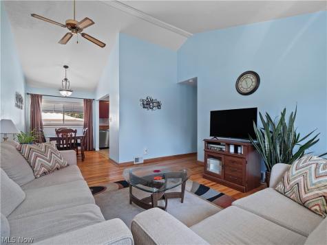 6402 Sandhurst Drive Brook Park OH 44142