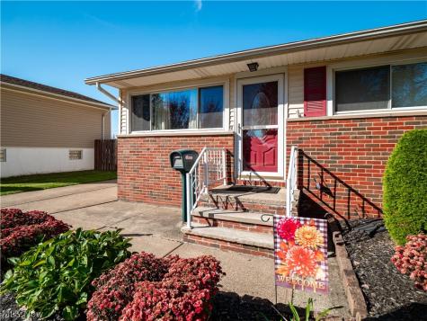 6402 Sandhurst Drive Brook Park OH 44142