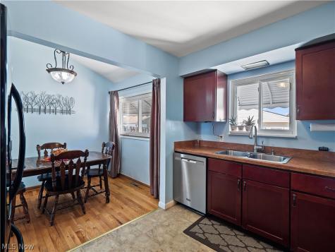 6402 Sandhurst Drive Brook Park OH 44142