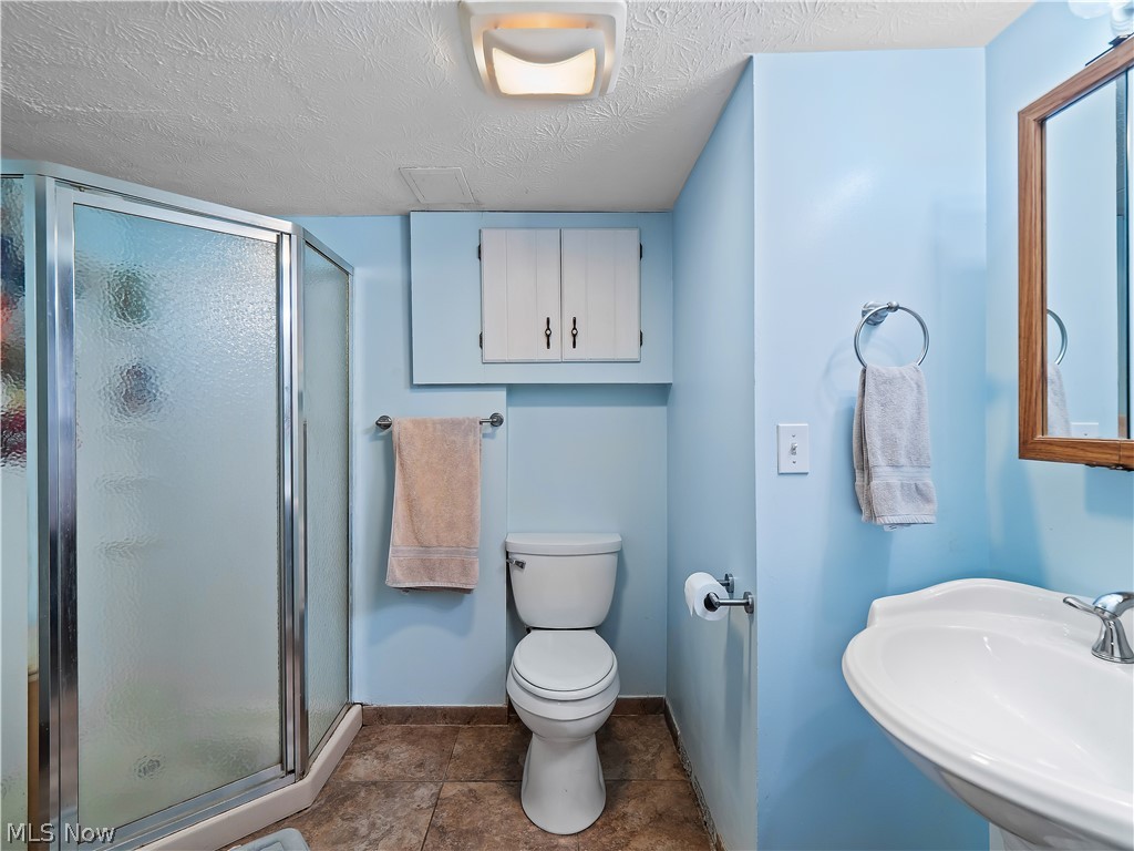 6402 Sandhurst Drive Brook Park OH 44142