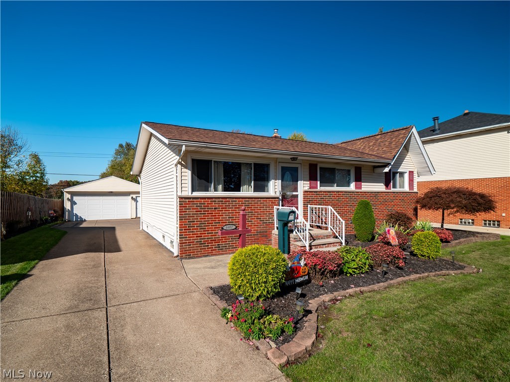 6402 Sandhurst Drive Brook Park OH 44142