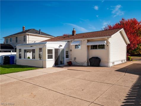 6402 Sandhurst Drive Brook Park OH 44142