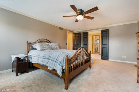 2903 Aylesbury Street NW North Canton OH 44720