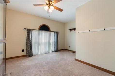 2903 Aylesbury Street NW North Canton OH 44720