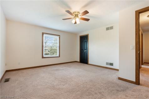 2903 Aylesbury Street NW North Canton OH 44720