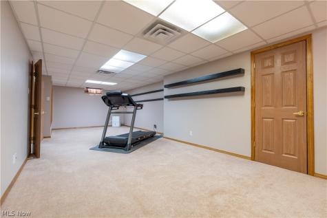 2903 Aylesbury Street NW North Canton OH 44720