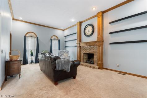 2903 Aylesbury Street NW North Canton OH 44720