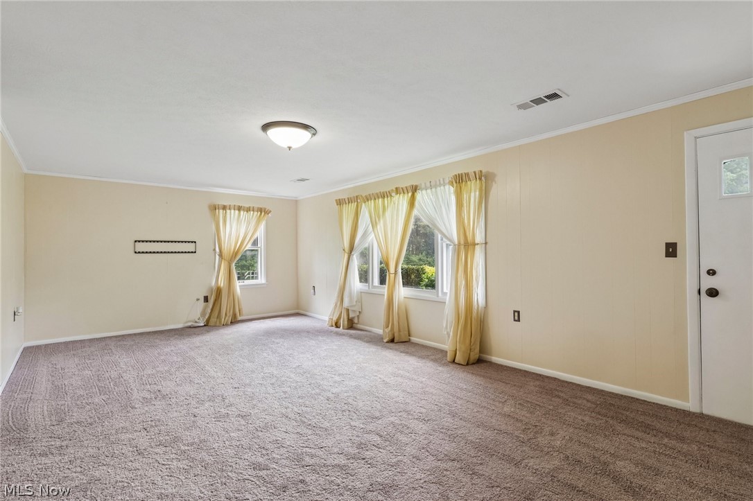 9793 Clay Street Montville OH 44064