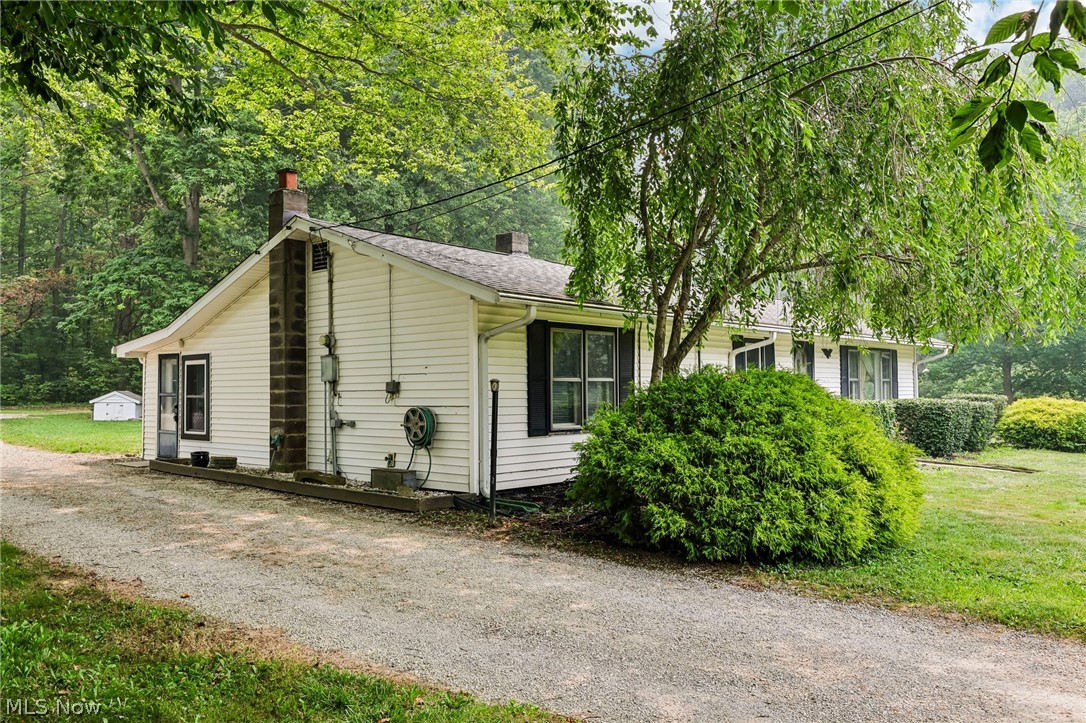 9793 Clay Street Montville OH 44064