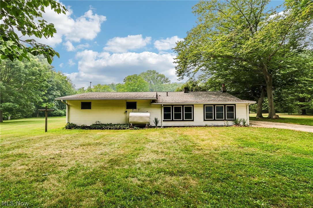 9793 Clay Street Montville OH 44064
