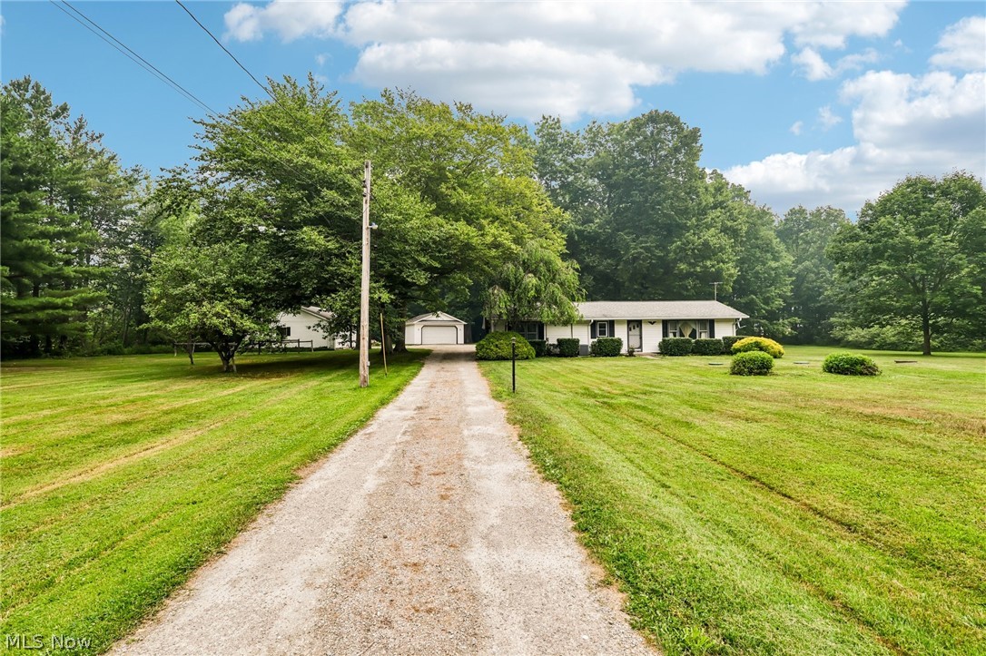 9793 Clay Street Montville OH 44064