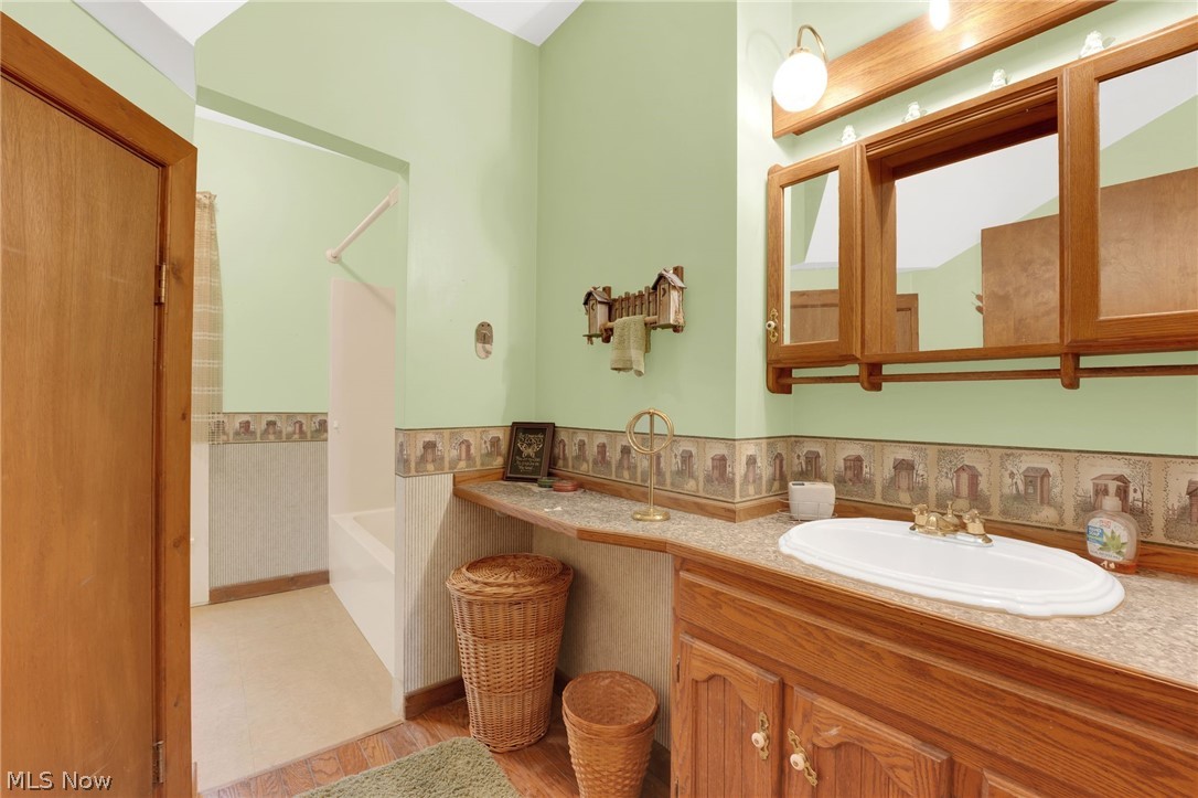 38841 Detroit Road Avon OH 44011