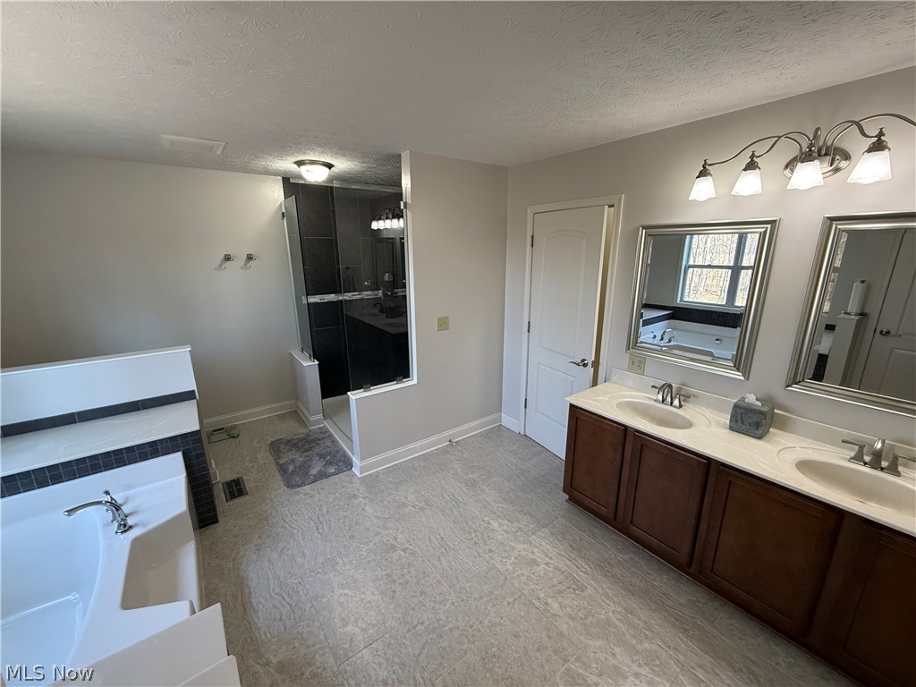 8340 Claus Road Amherst OH 44001