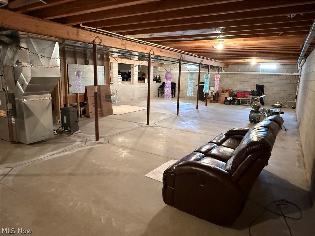 8340 Claus Road Amherst OH 44001