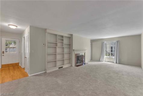 1700 Southbend Drive Rocky River OH 44116