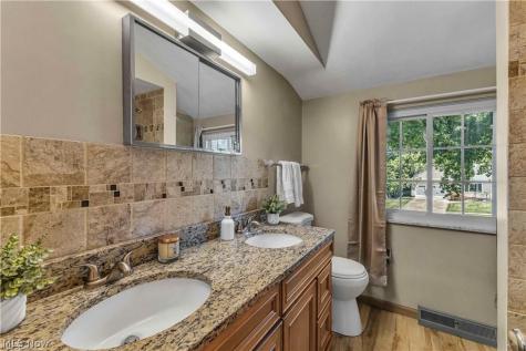1700 Southbend Drive Rocky River OH 44116