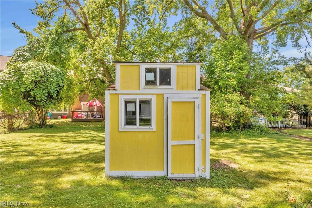 1700 Southbend Drive Rocky River OH 44116