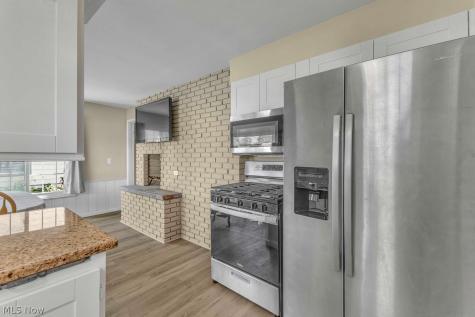 1700 Southbend Drive Rocky River OH 44116