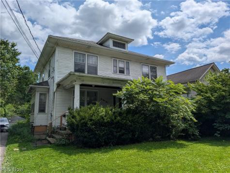 616 East Avenue Elyria OH 44035