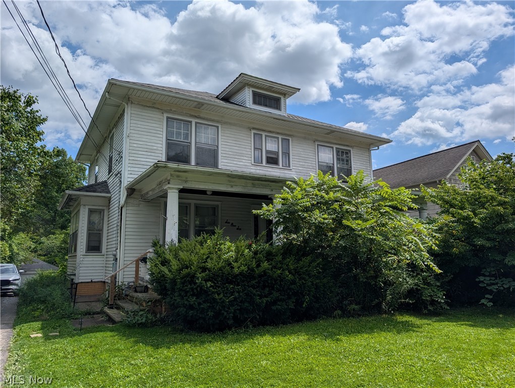 616 East Avenue Elyria OH 44035
