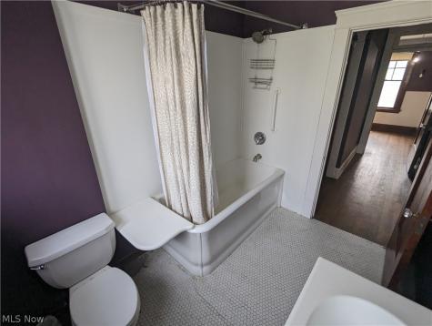 616 East Avenue Elyria OH 44035