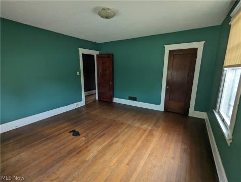 616 East Avenue Elyria OH 44035