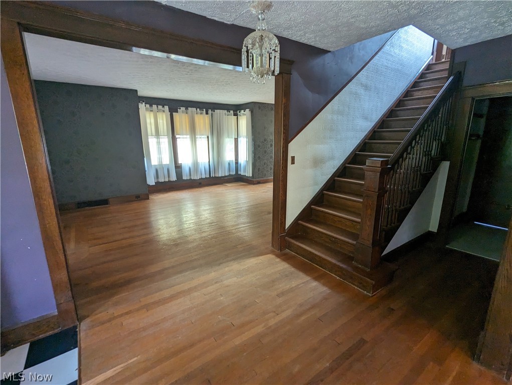 616 East Avenue Elyria OH 44035