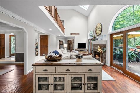 4510 Glen Eagle Drive Brecksville OH 44141