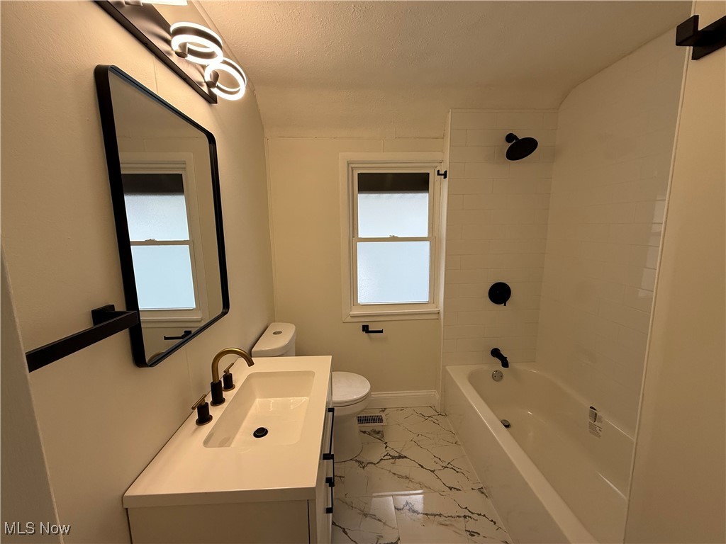 3913 Hyde Avenue Cleveland OH 44109