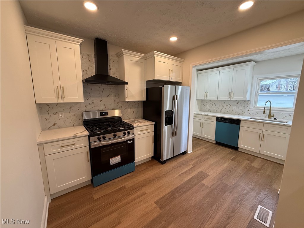 3913 Hyde Avenue Cleveland OH 44109