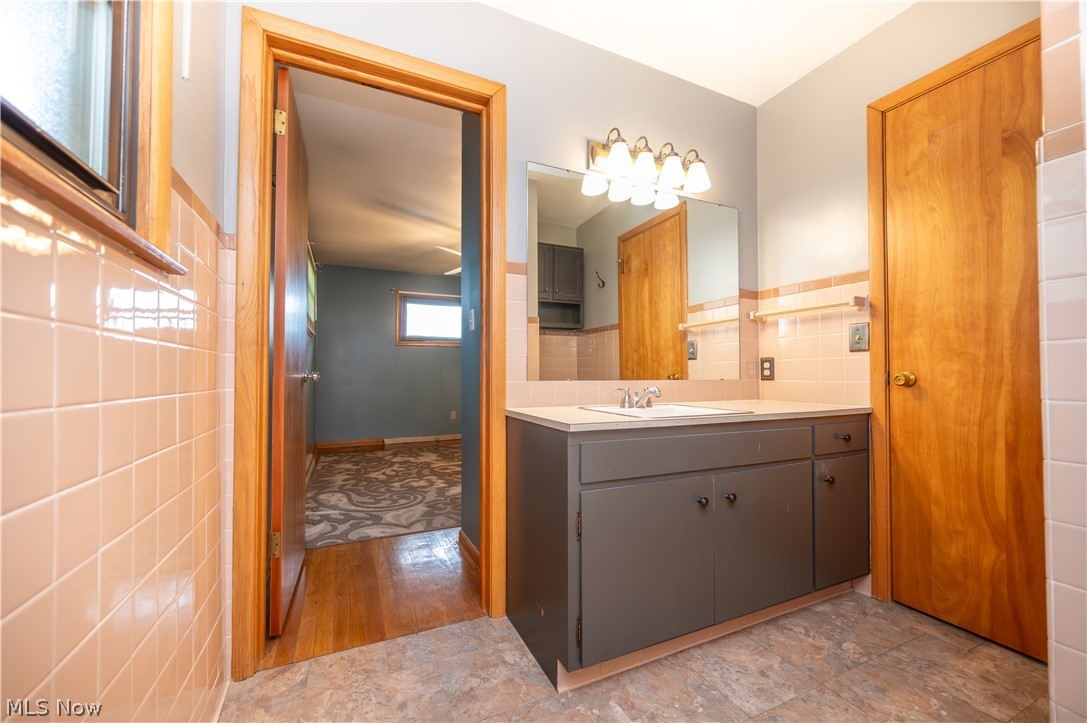 7627 Catherine Street Masury OH 44438