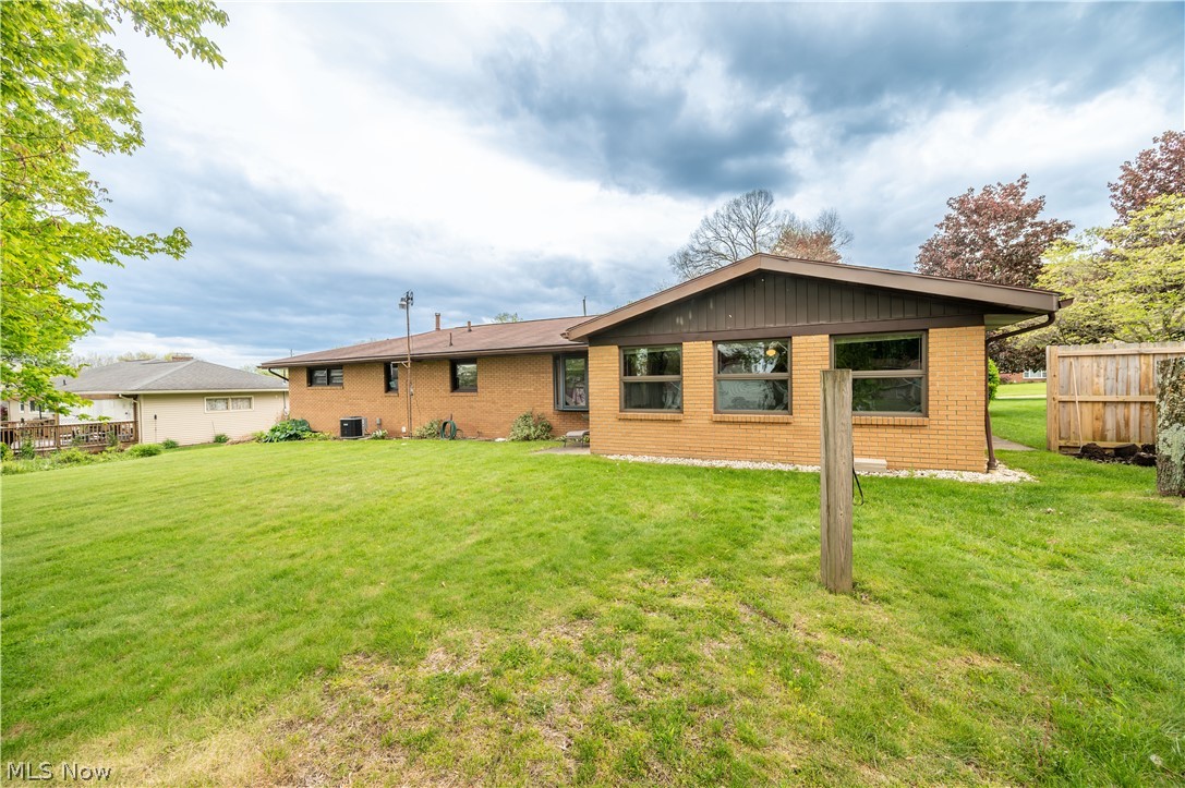 7627 Catherine Street Masury OH 44438